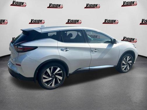 2022 Nissan Murano SL