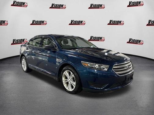 2017 Ford Taurus SE