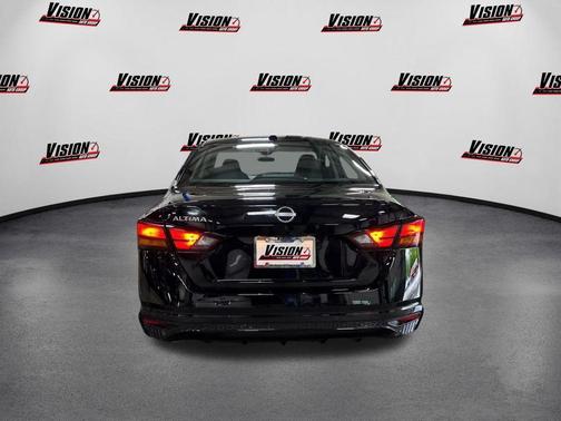 2025 Nissan Altima S