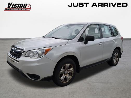 Satin White Pearl 2015 Subaru Forester 2.5i