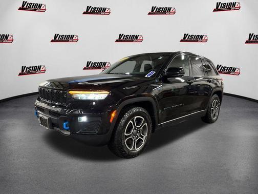 2024 Jeep Grand Cherokee 4xe Trailhawk