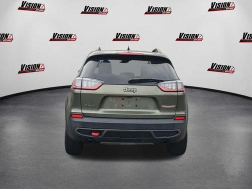 2020 Jeep Cherokee Trailhawk