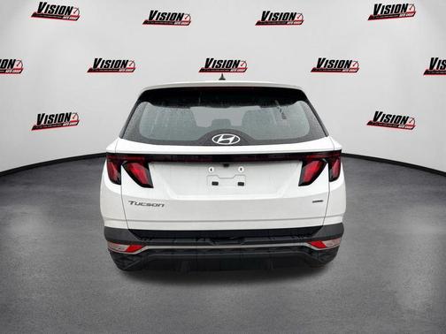2023 Hyundai TUCSON SE