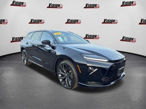 2025 Toyota Crown Signia LIMITED