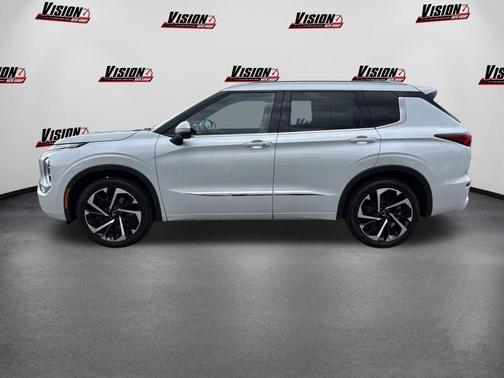 White Diamond 2022 Mitsubishi Outlander SEL