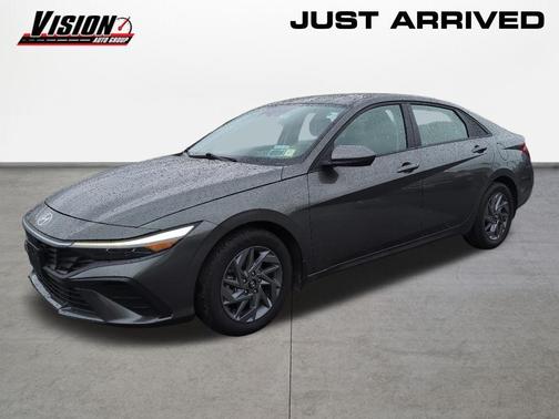 Amazon Gray 2024 Hyundai ELANTRA SEL