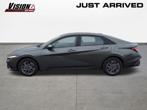 Amazon Gray 2024 Hyundai ELANTRA SEL