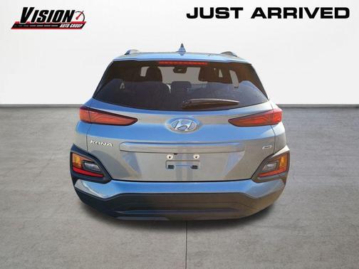 2020 Hyundai KONA SEL Plus