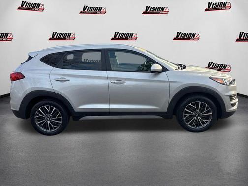 2021 Hyundai TUCSON SEL