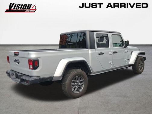 2024 Jeep Gladiator Sport
