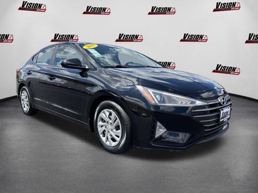 Phantom Black 2019 Hyundai ELANTRA SE