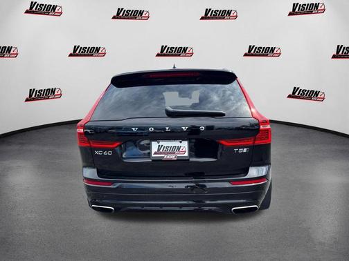 2018 Volvo XC60 T5 R-Design