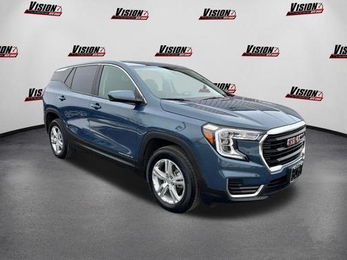 Metallic 2024 GMC Terrain SLE