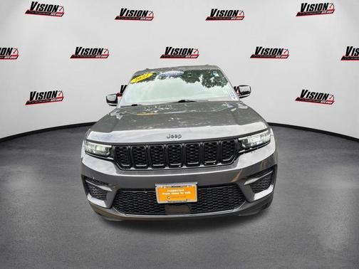 2022 Jeep Grand Cherokee Altitude