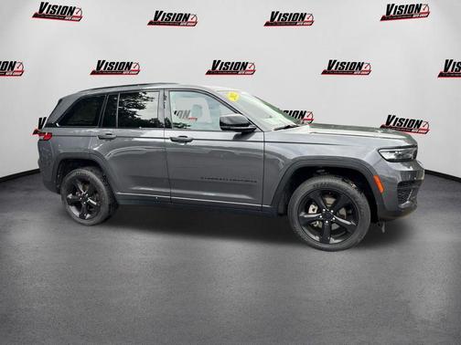 2022 Jeep Grand Cherokee Altitude