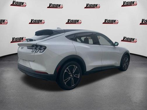 2022 Ford Mustang Mach-E Select