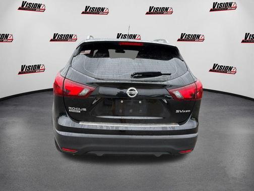 2018 Nissan Rogue Sport SV