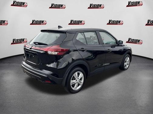 2021 Nissan Kicks S