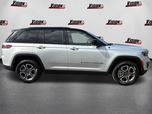 2024 Jeep Grand Cherokee 4xe Trailhawk