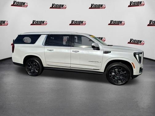 2025 GMC Yukon XL Denali