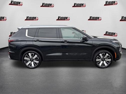 Black 2025 Mitsubishi Outlander EDITION