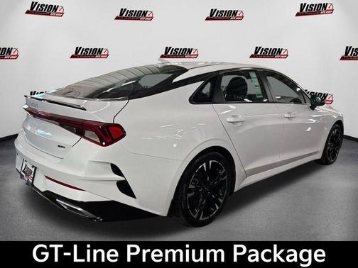 Glacial White Pearl 2024 Kia K5 GT-Line