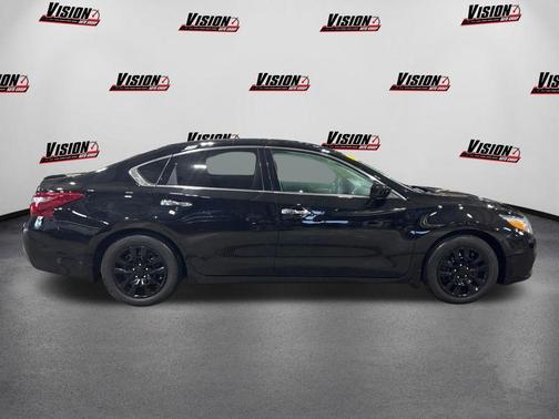 Black 2018 Nissan Altima 2.5 S