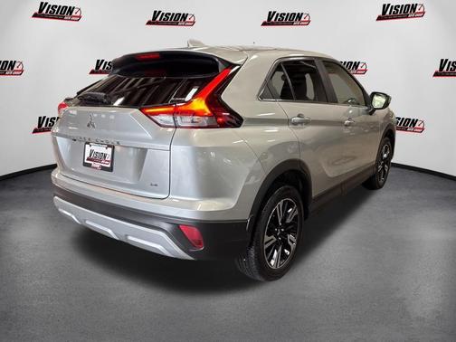 Silver 2024 Mitsubishi Eclipse Cross SE