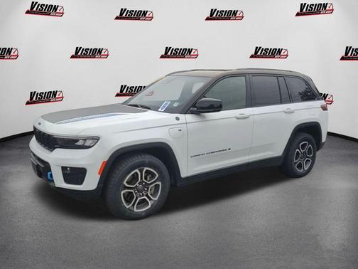 2023 Jeep Grand Cherokee 4xe Trailhawk