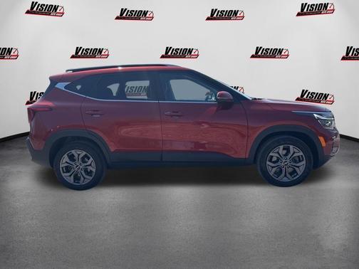 Mars Orange 2024 Kia Seltos S