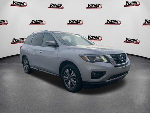 2018 Nissan Pathfinder SV
