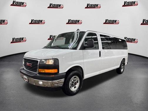 2025 GMC Savana 3500 LT