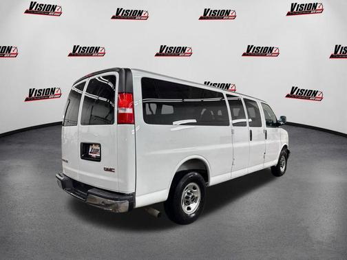 2025 GMC Savana 3500 LT