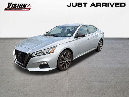 Brilliant Silver Metallic 2021 Nissan Altima 2.5 SR