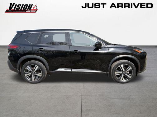 Black 2023 Nissan Rogue SL