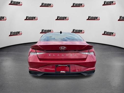Scarlet Red Pearl 2021 Hyundai ELANTRA SEL