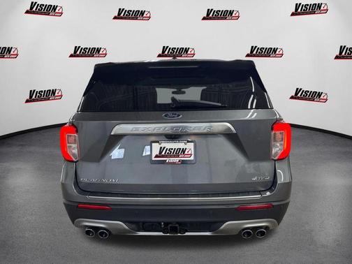 Carbonized Gray Metallic 2021 Ford Explorer Platinum