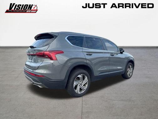 2022 Hyundai SANTA FE SE