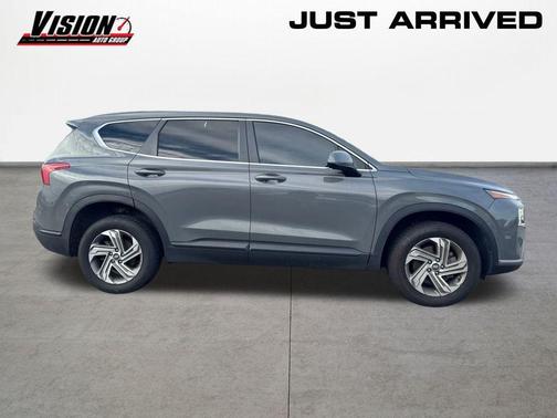 2022 Hyundai SANTA FE SE