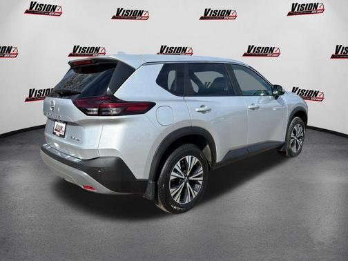Brilliant Silver Metallic 2023 Nissan Rogue SV
