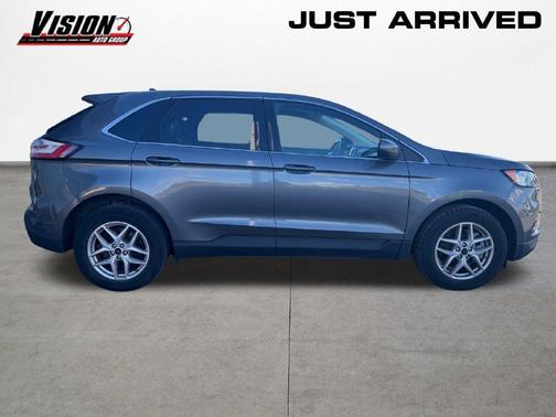 Gray Metallic 2024 Ford Edge SEL