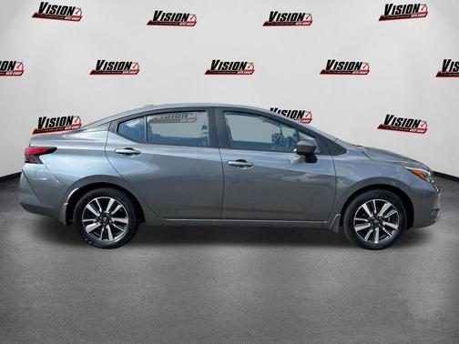 Gun Metallic 2025 Nissan Versa 1.6 SV