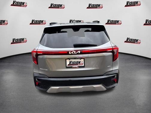 2025 Kia Seltos EX