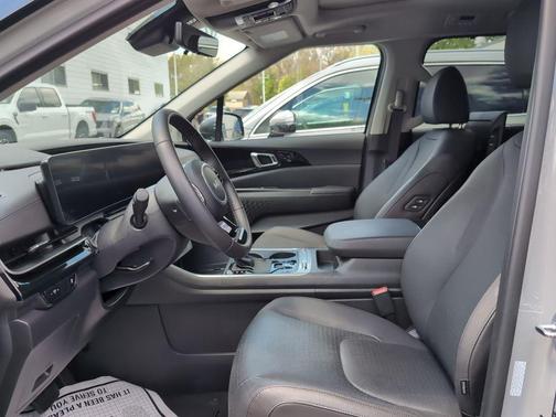 Ceramic Silver 2025 Kia Carnival SX Prestige