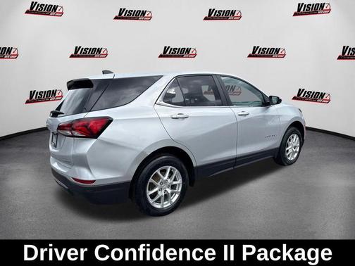 Silver Ice Metallic 2022 Chevrolet Equinox 1LT