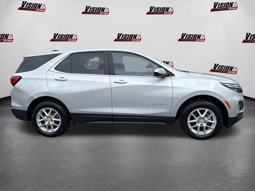 Silver Ice Metallic 2022 Chevrolet Equinox 1LT