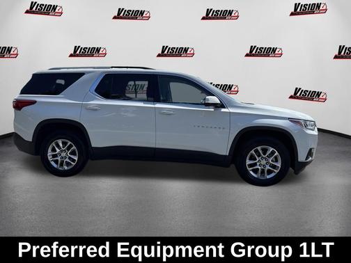 Summit White 2018 Chevrolet Traverse LT Cloth