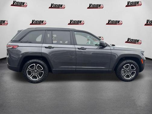 2024 Jeep Grand Cherokee 4xe Trailhawk
