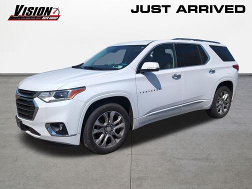Summit White 2019 Chevrolet Traverse Premier