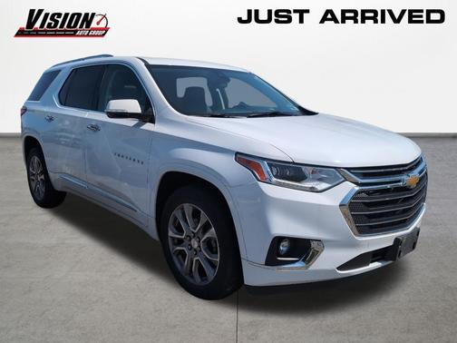 Summit White 2019 Chevrolet Traverse Premier